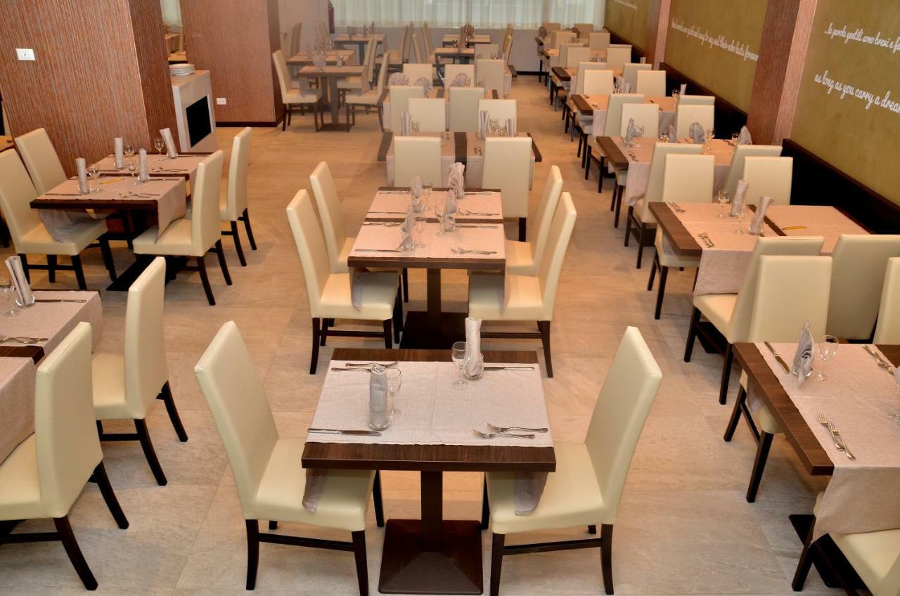 Hotel Amburgo بيبيوني المظهر الخارجي الصورة